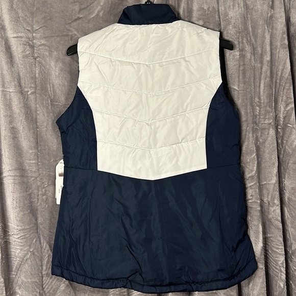 NFL Tennessee Titans Football Women’s Puffer Vest size Medium - Picture 4 of 4